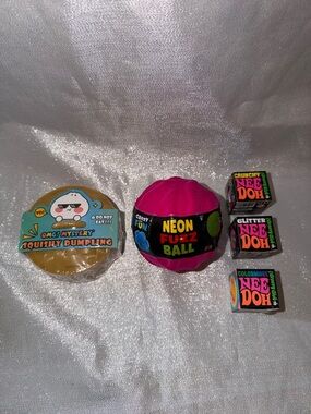 NeeDoh, Mystery Dumpling, Neon Fuzz Ball